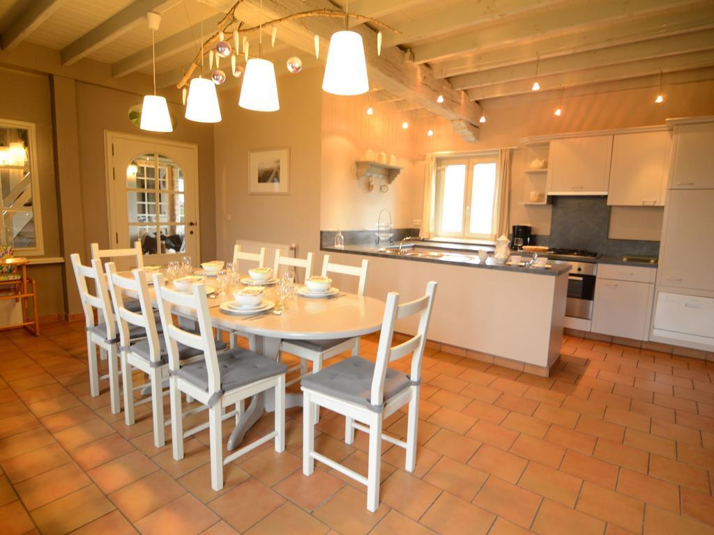 Charming Holiday Home In Zele Near The Forest Exteriör bild