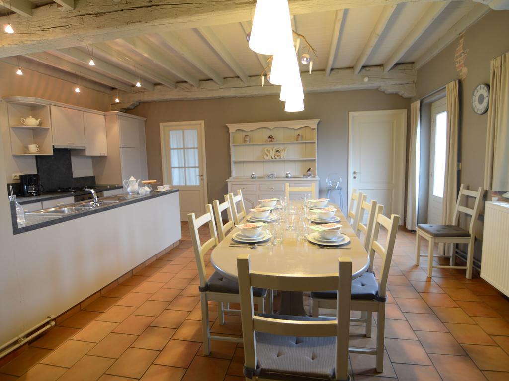 Charming Holiday Home In Zele Near The Forest Exteriör bild