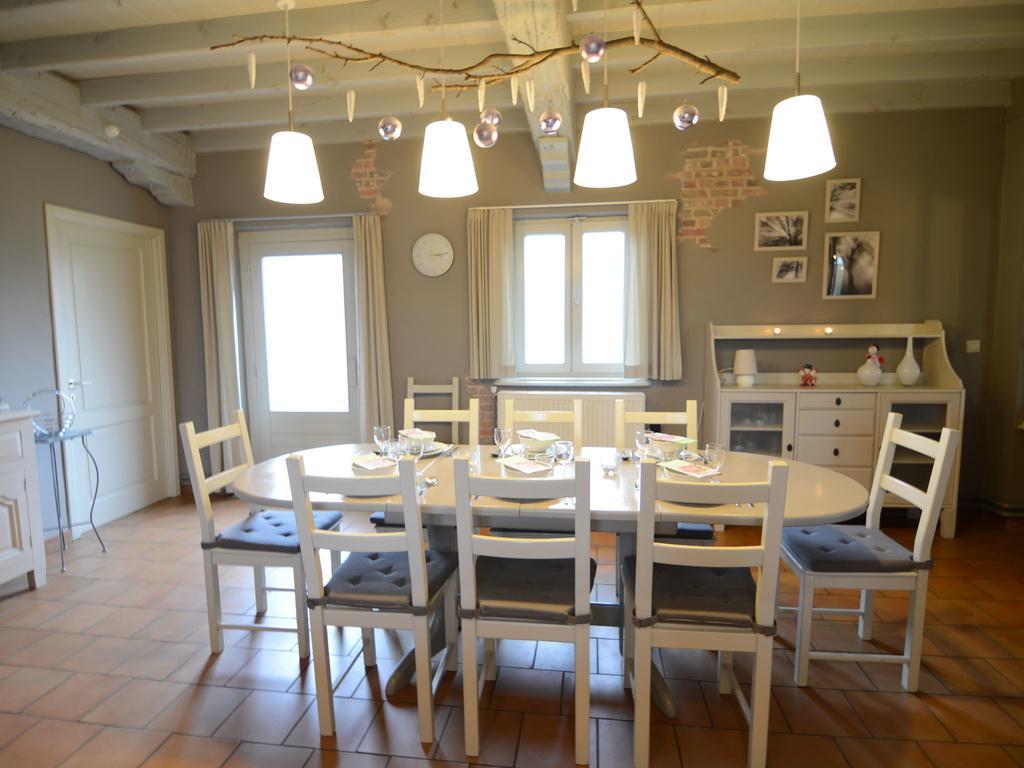 Charming Holiday Home In Zele Near The Forest Exteriör bild
